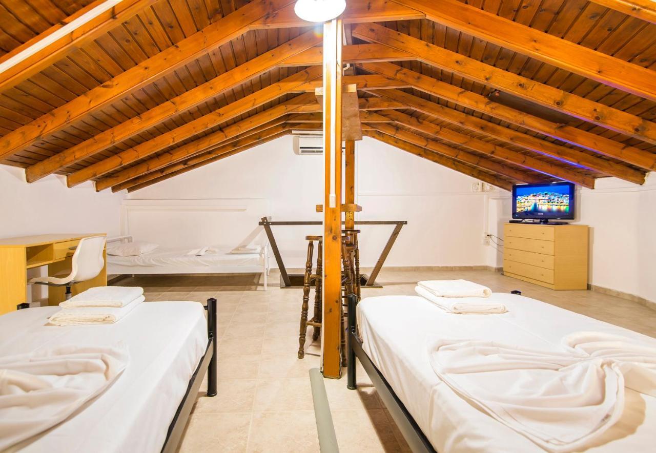 Aparthotel Marina'S Elegance Kriopigi Esterno foto